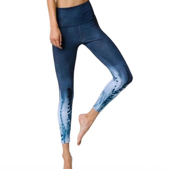 Onzie Pants - Onzie Graphic Tie Dye High Rise Midi Yoga Leggings Ombré Blue Size Small